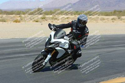 media/Mar-24-2025-Moto Forza (Mon) [[57ce5c5cff]]/3-Beginner Group/Session 3 (Turn 6 Inside)/